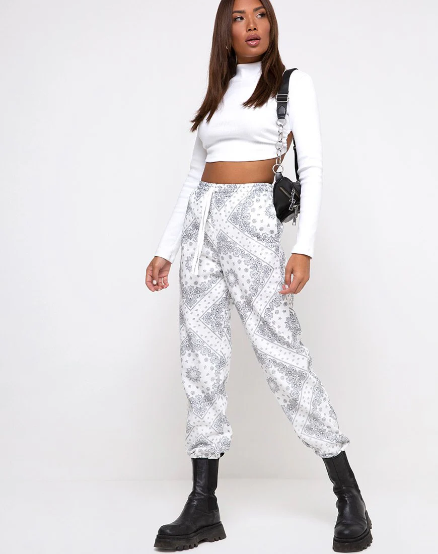 Basta Jogger in Bandana Ecru Placement - Image 5