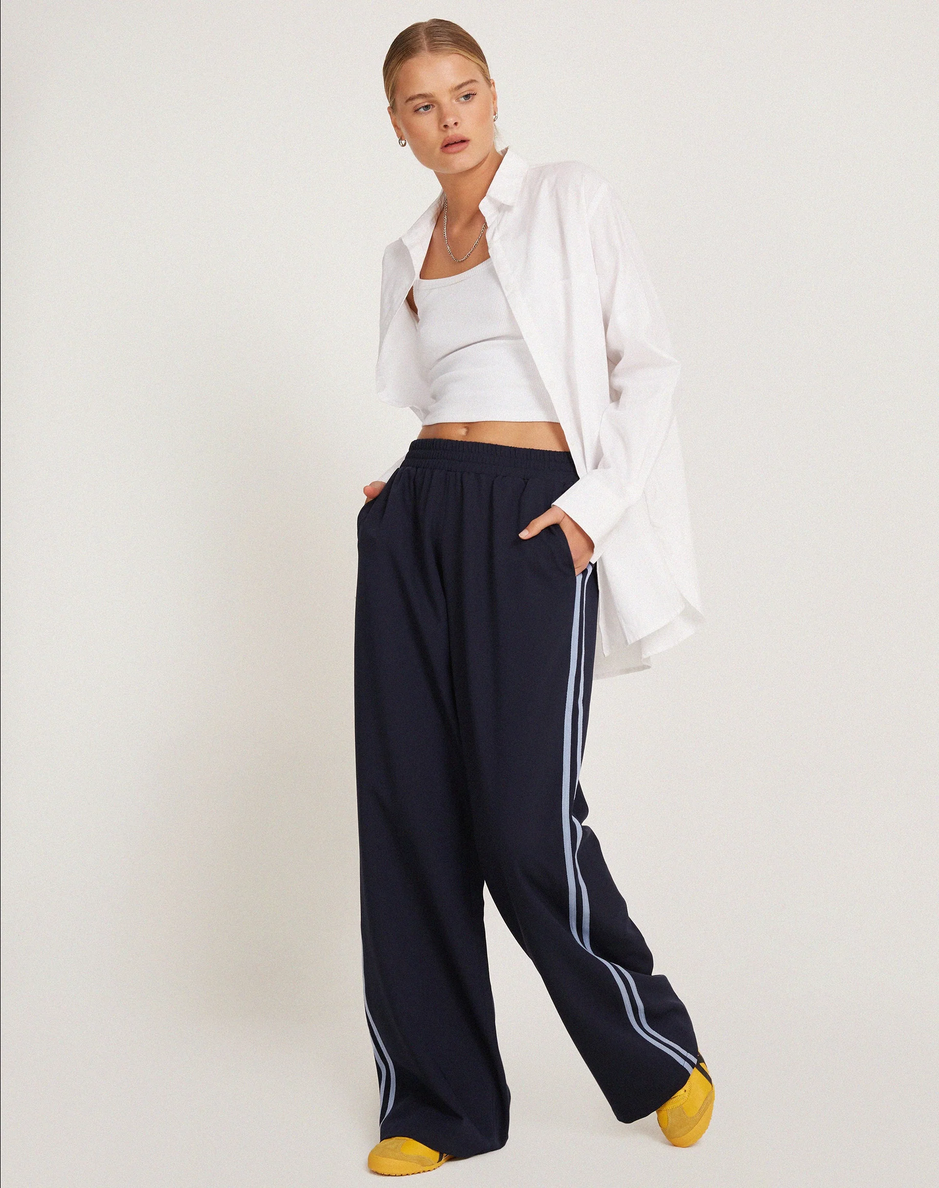 Bennett Trouser in Tailoring Navy with Side Stripe - Image 2