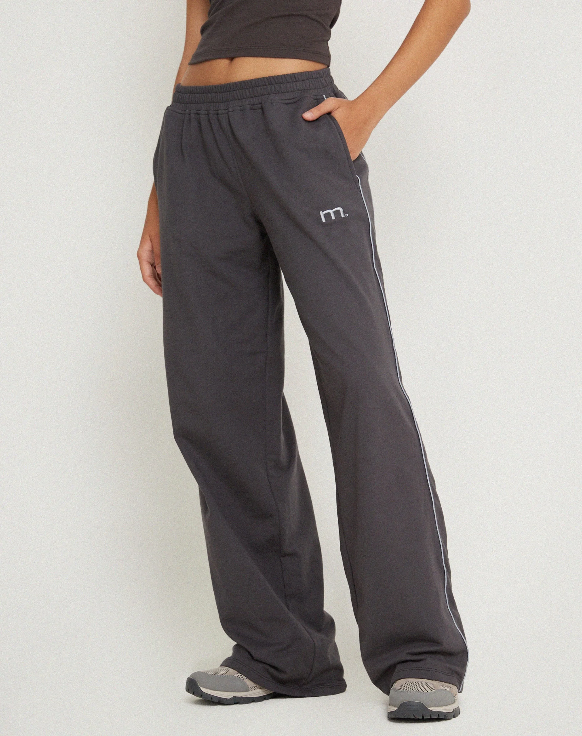 Benton Wide Leg Jogger in Beluga Grey - Image 2