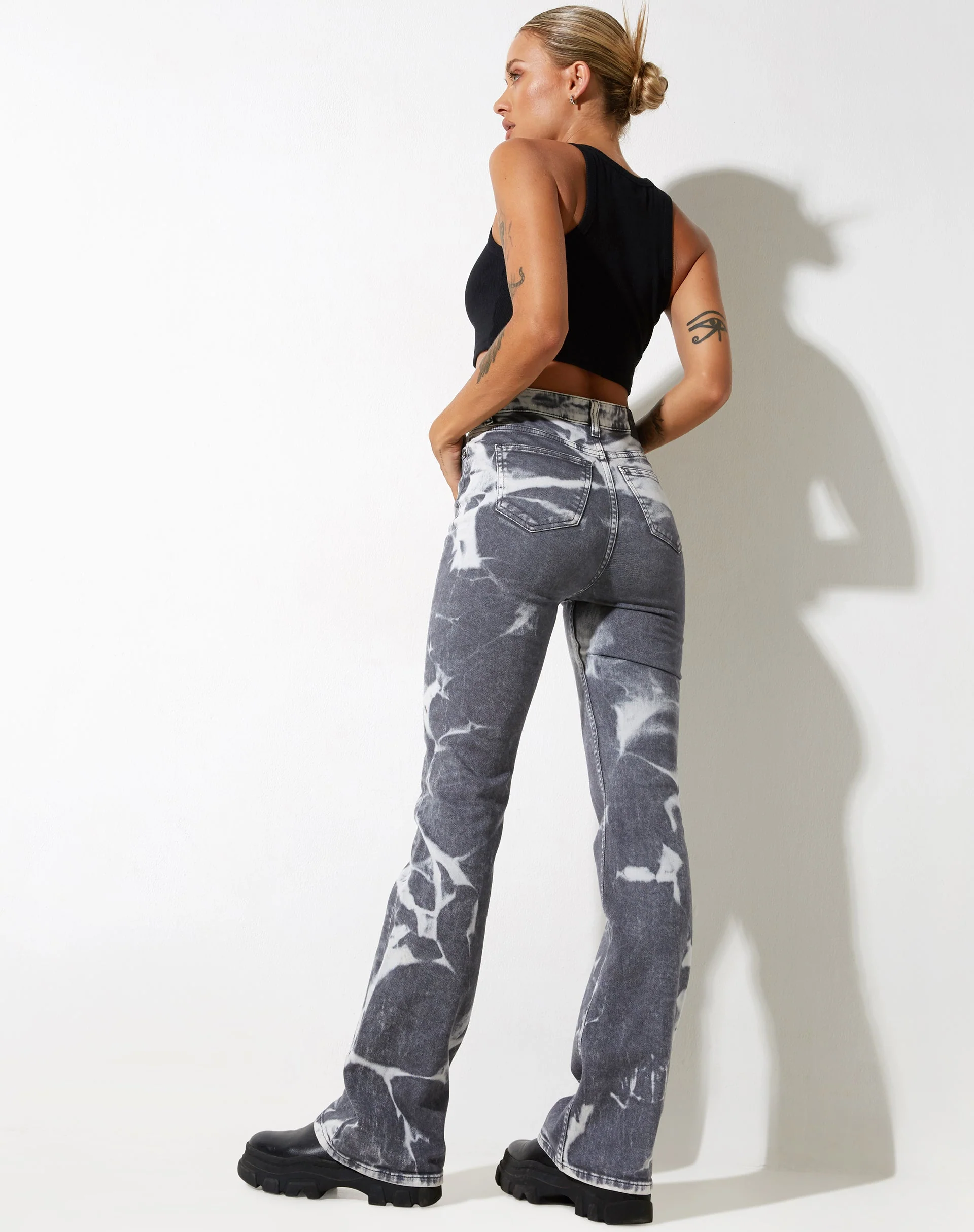 Bootleg Jeans in Laser Smoke Grey - Image 22