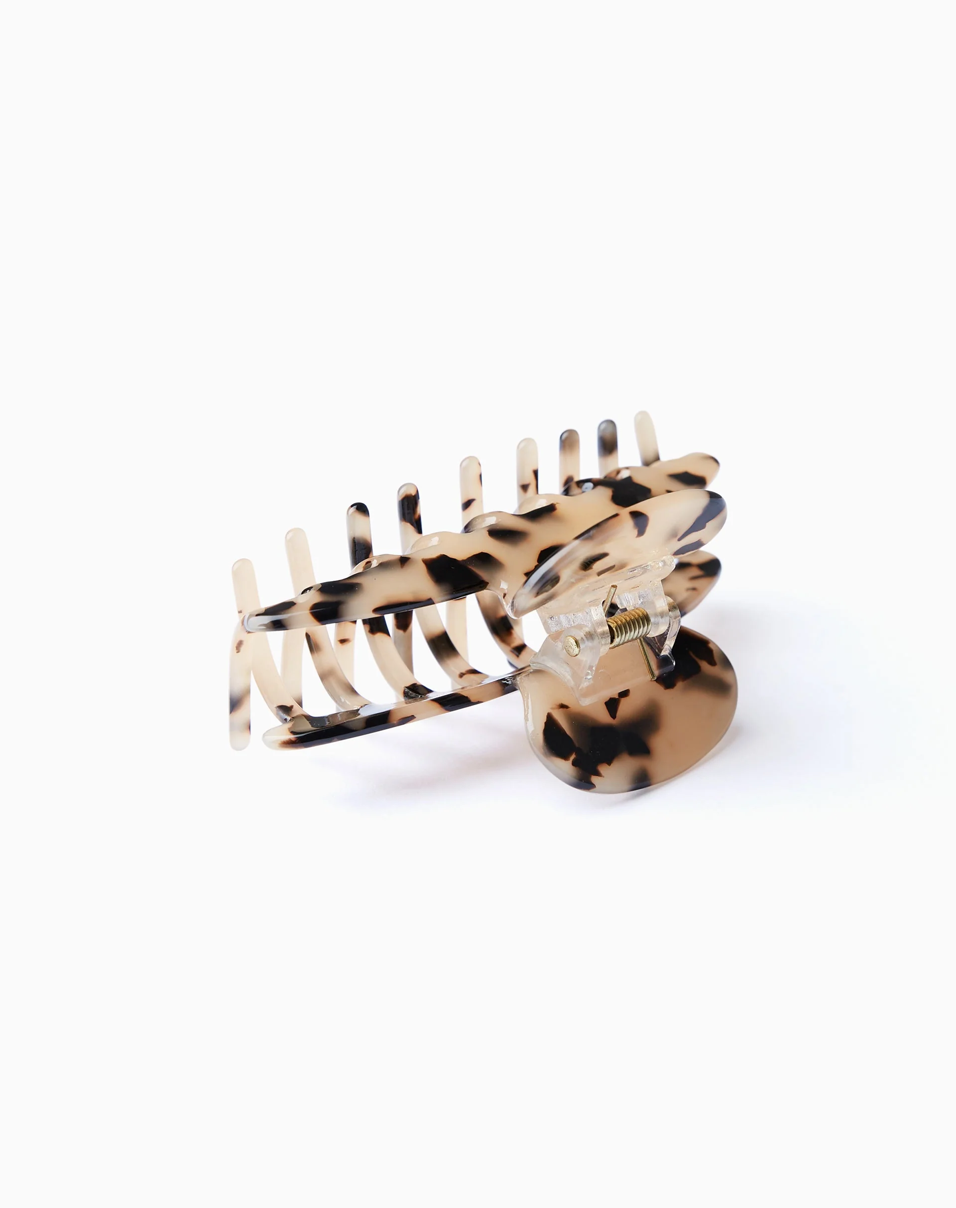 Chiye Hair Claw in Brown - Image 5