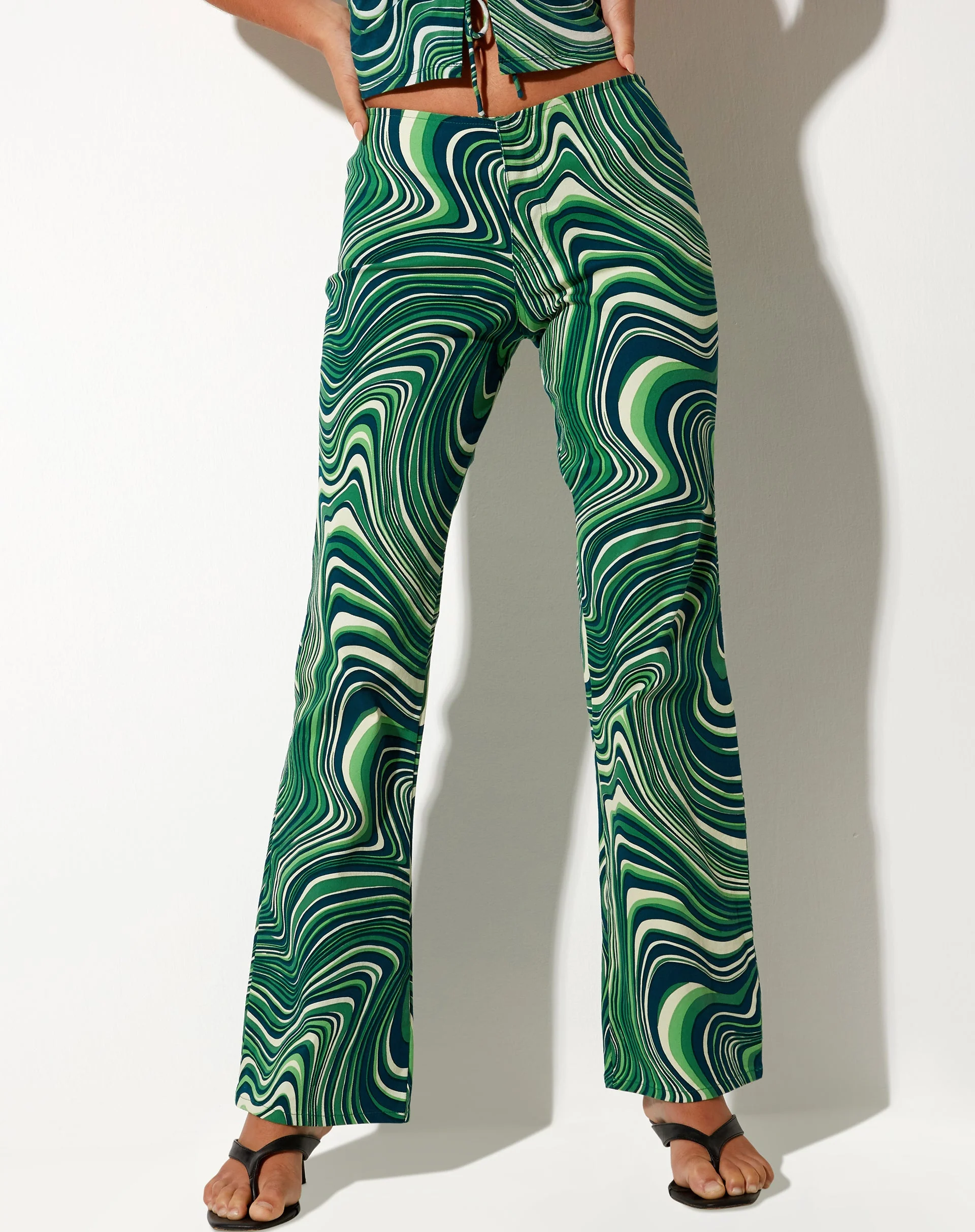 Coban Trouser in 70's Ripple Green - Image 4