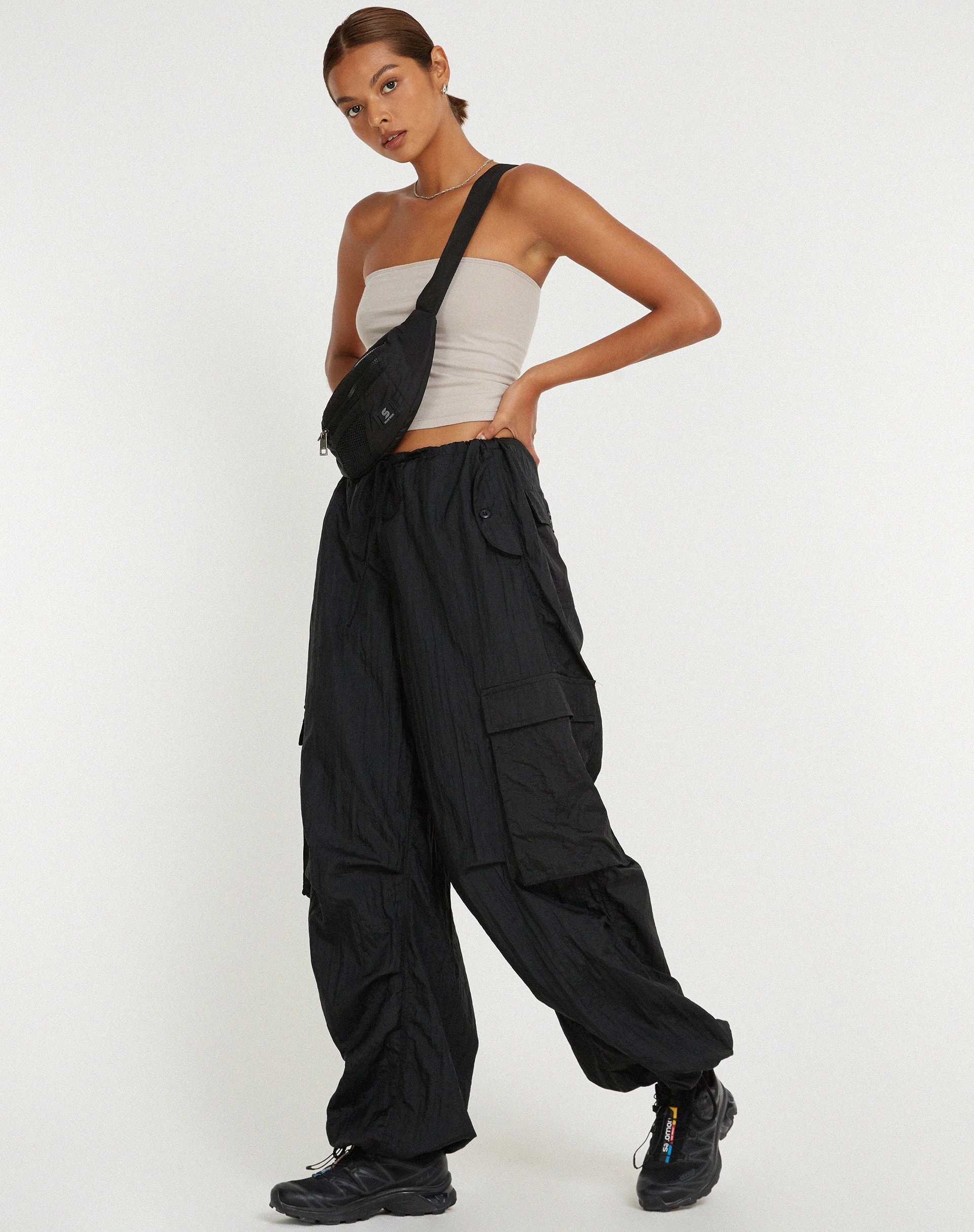 Cuties Wide Leg Cargo Trouser in Black - Image 2