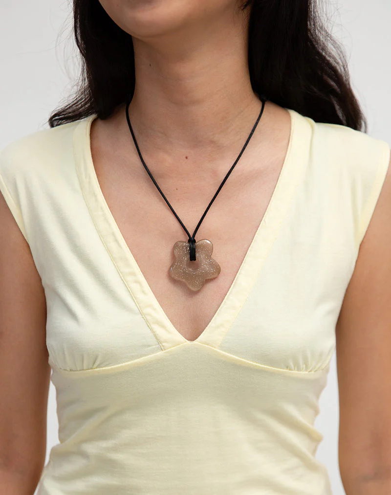 Flower Necklace in Resin Brown - Image 2