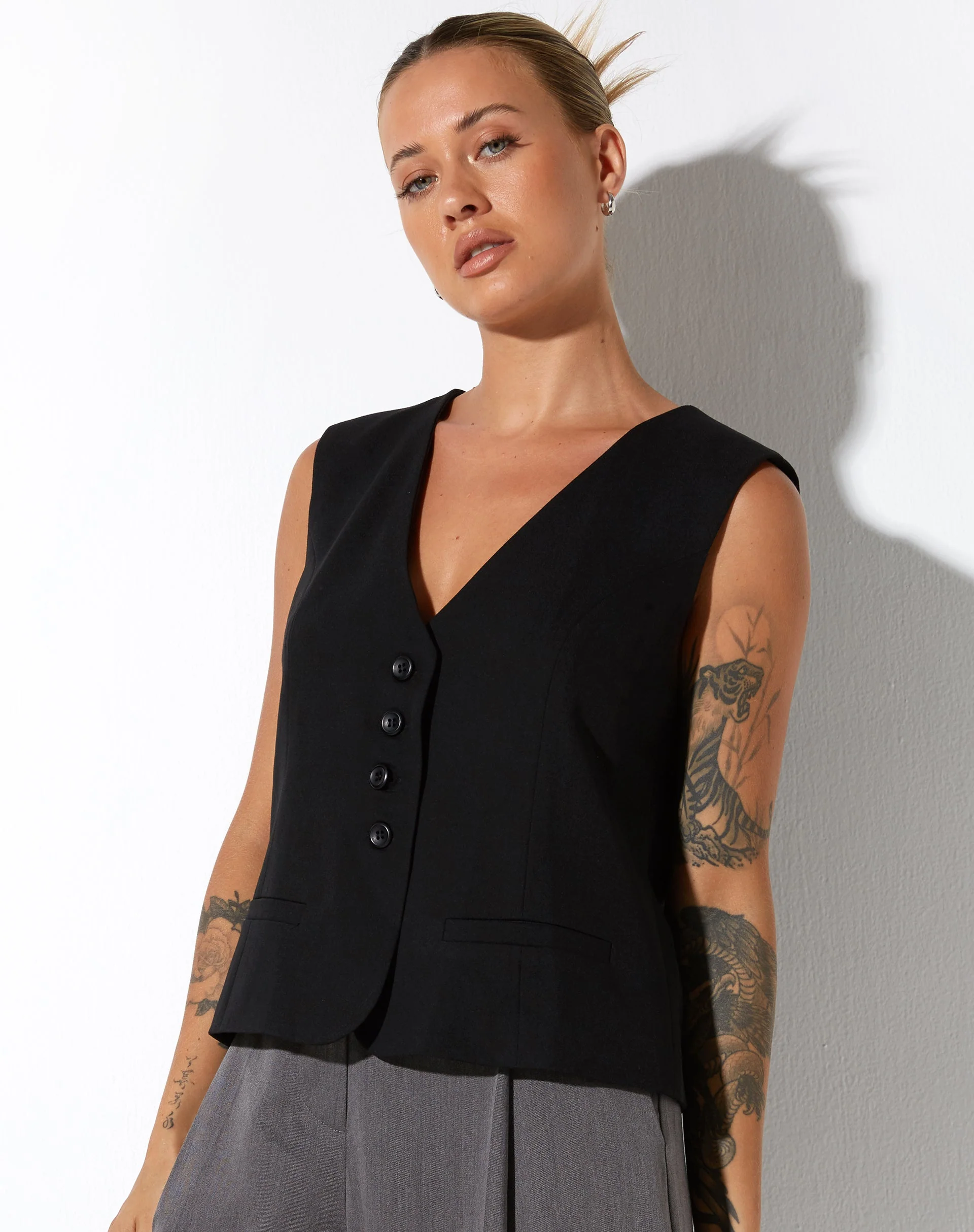 Gavan Vest in Tailoring Black - Image 4