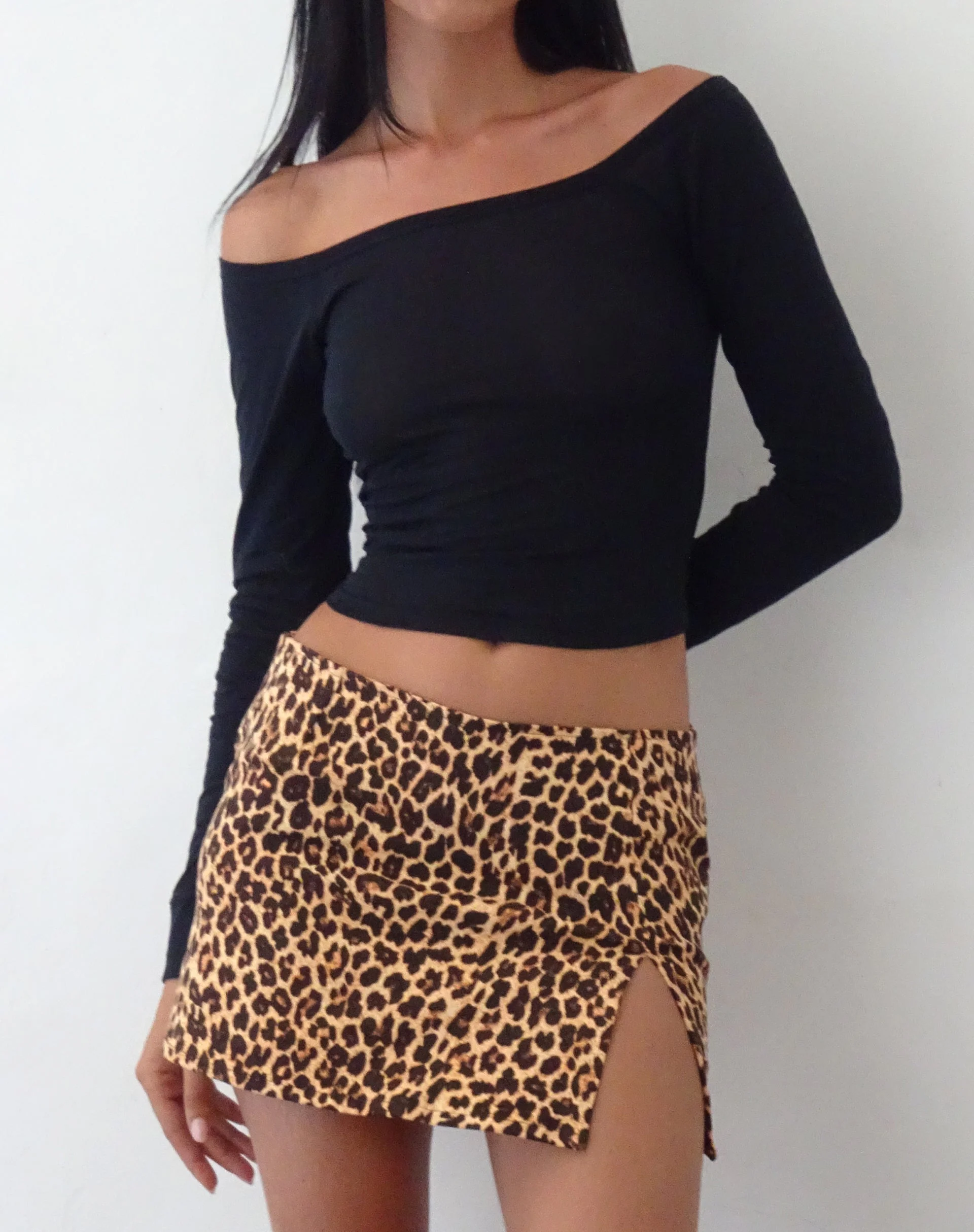 Gavya Long Sleeve Bardot Top in Black - Image 2