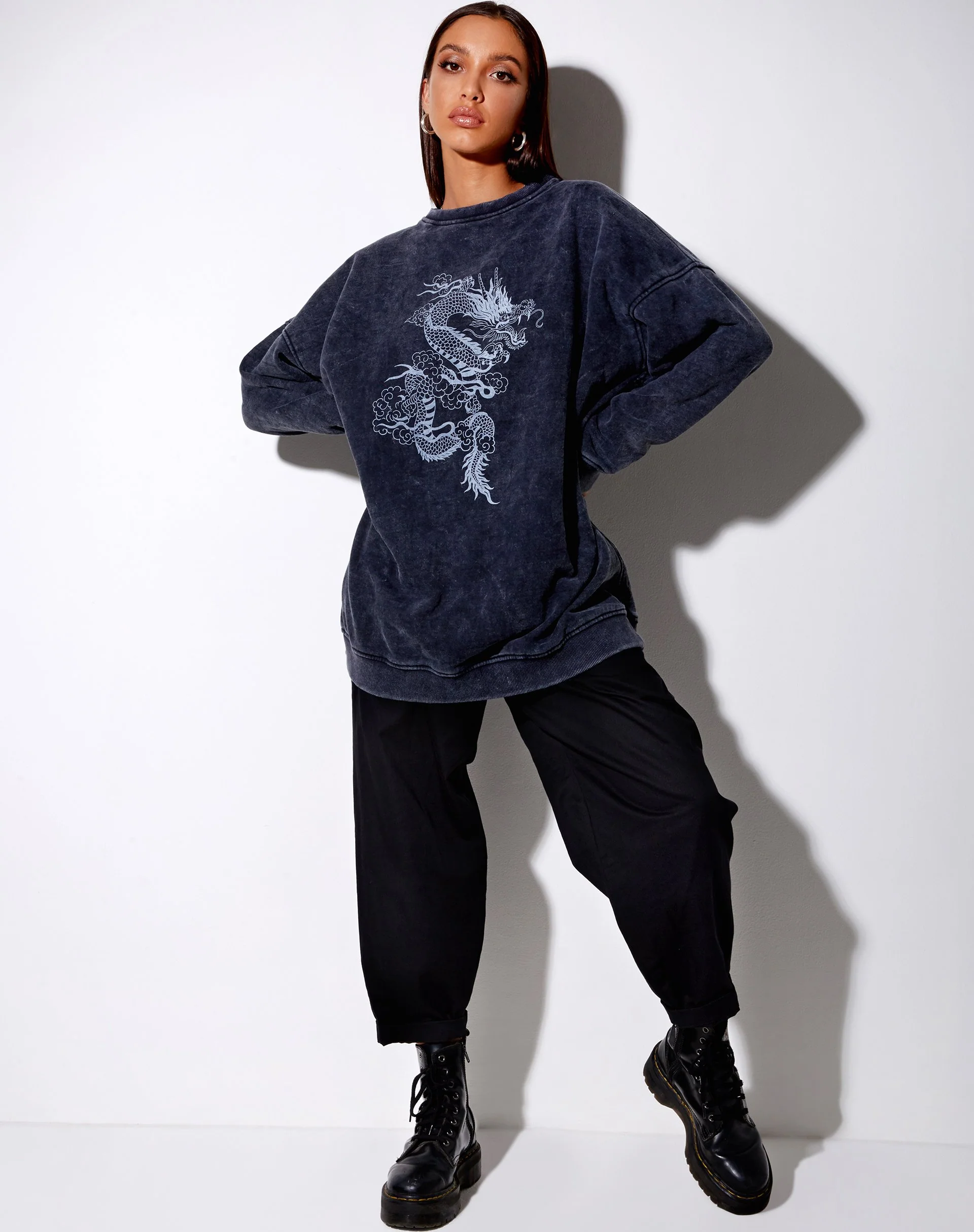 Glo Sweatshirt in Black Wash Dragon - Image 3