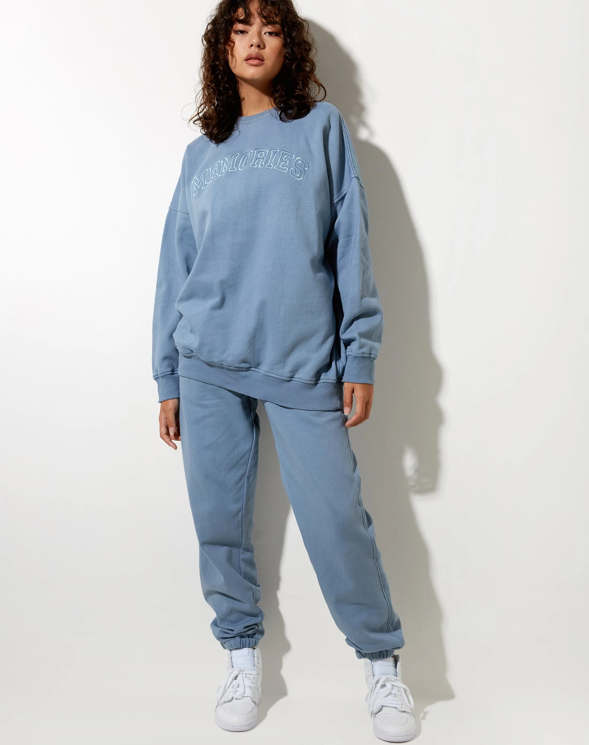 Glo Sweatshirt in Powder Blue Memories Embro - Image 3