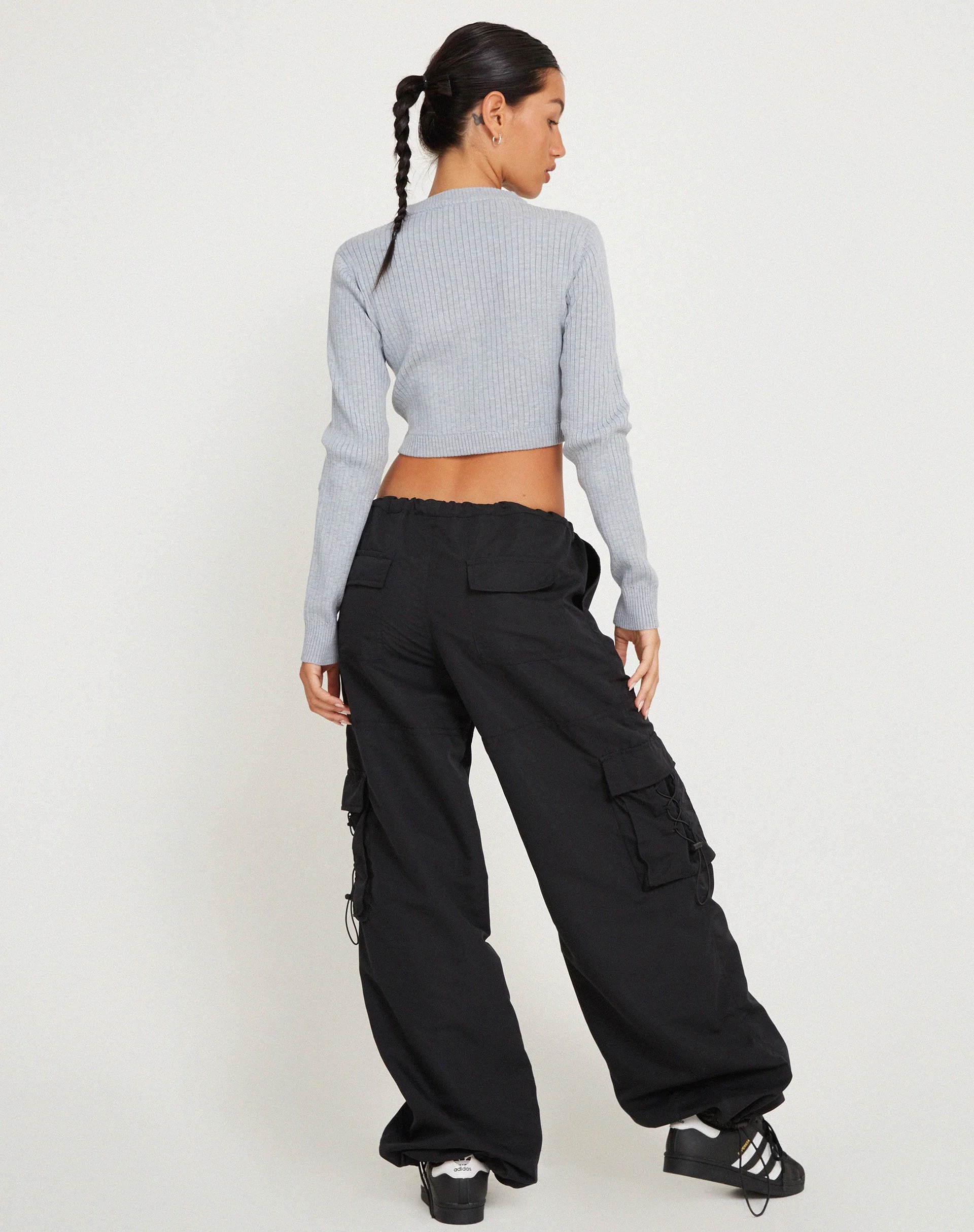 Hamizah Rib Knit Zip Up Cropped Cardigan in Light Grey - Image 5
