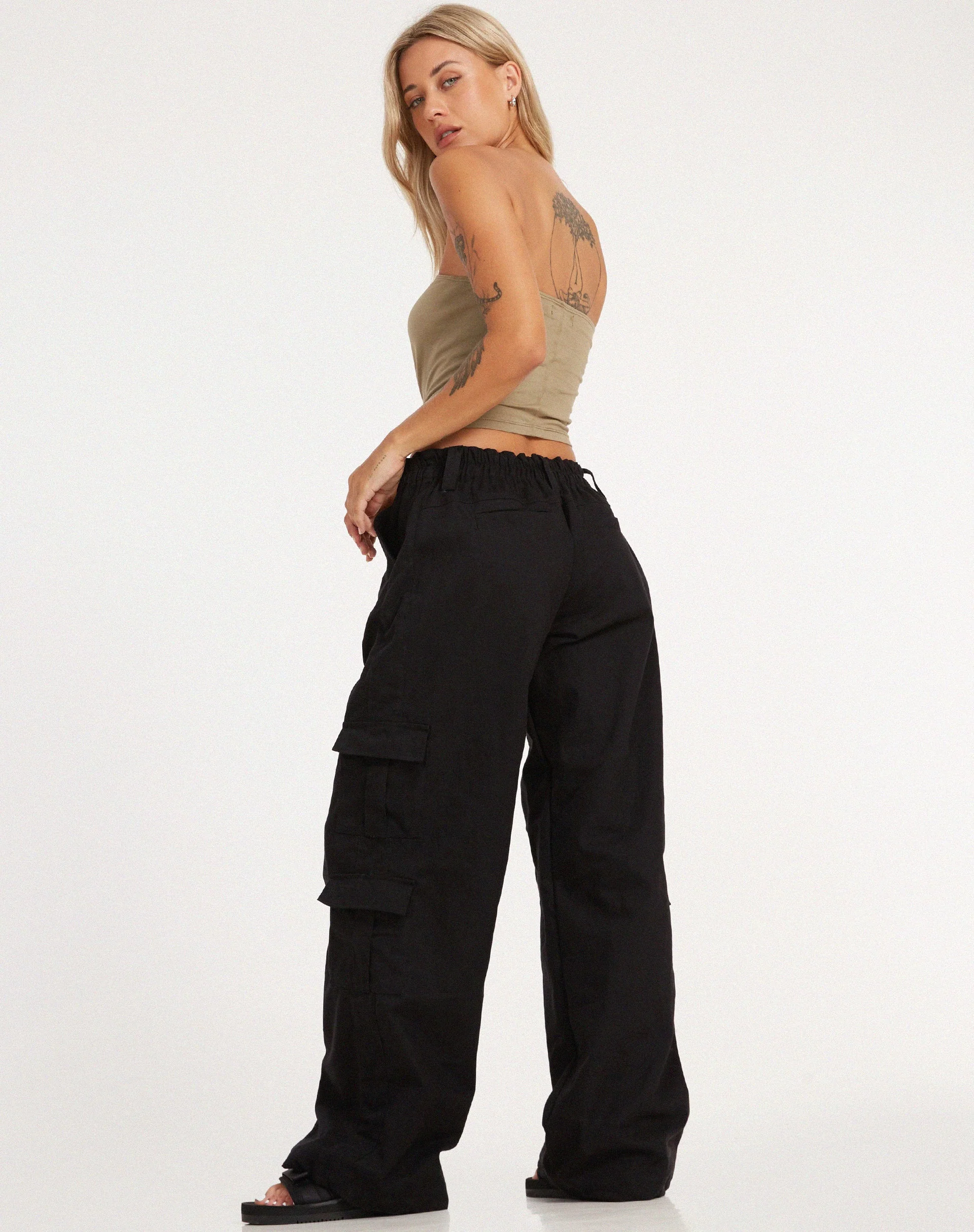 Hansa Cargo Trouser in Black - Image 3