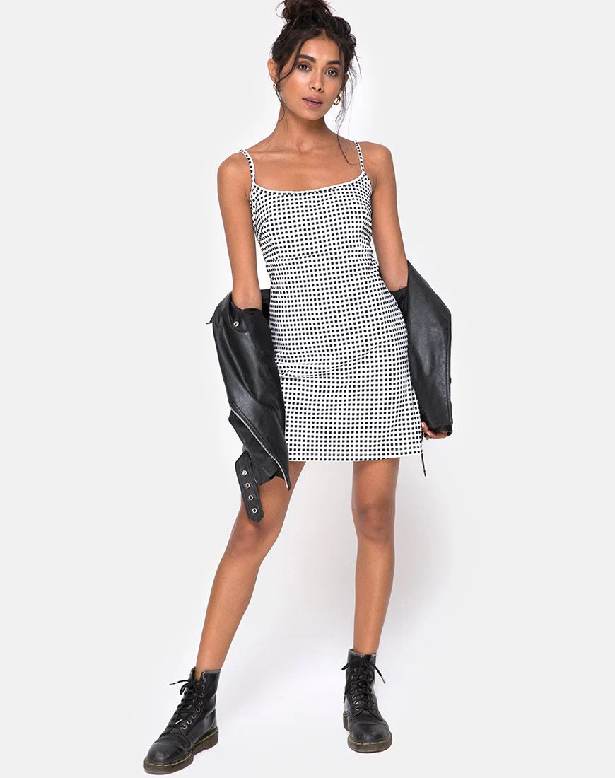 Junice Dress in Gingham Ivory Black - Image 3