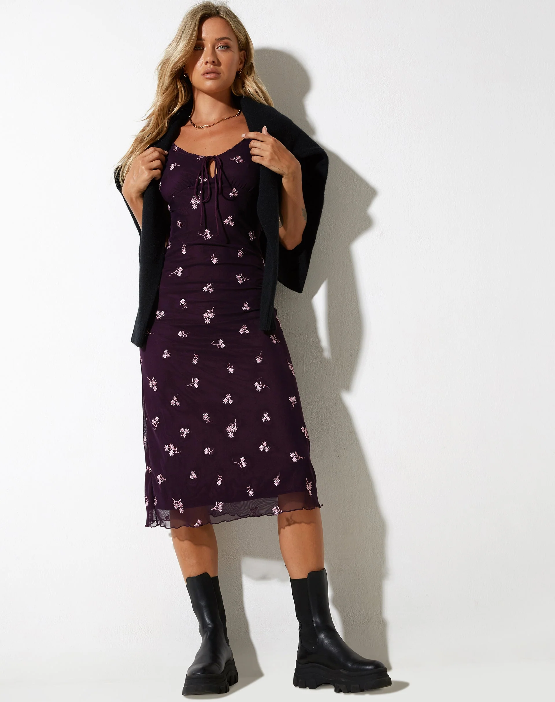 Lona Maxi Dress in Plum Daisy Embro - Image 3