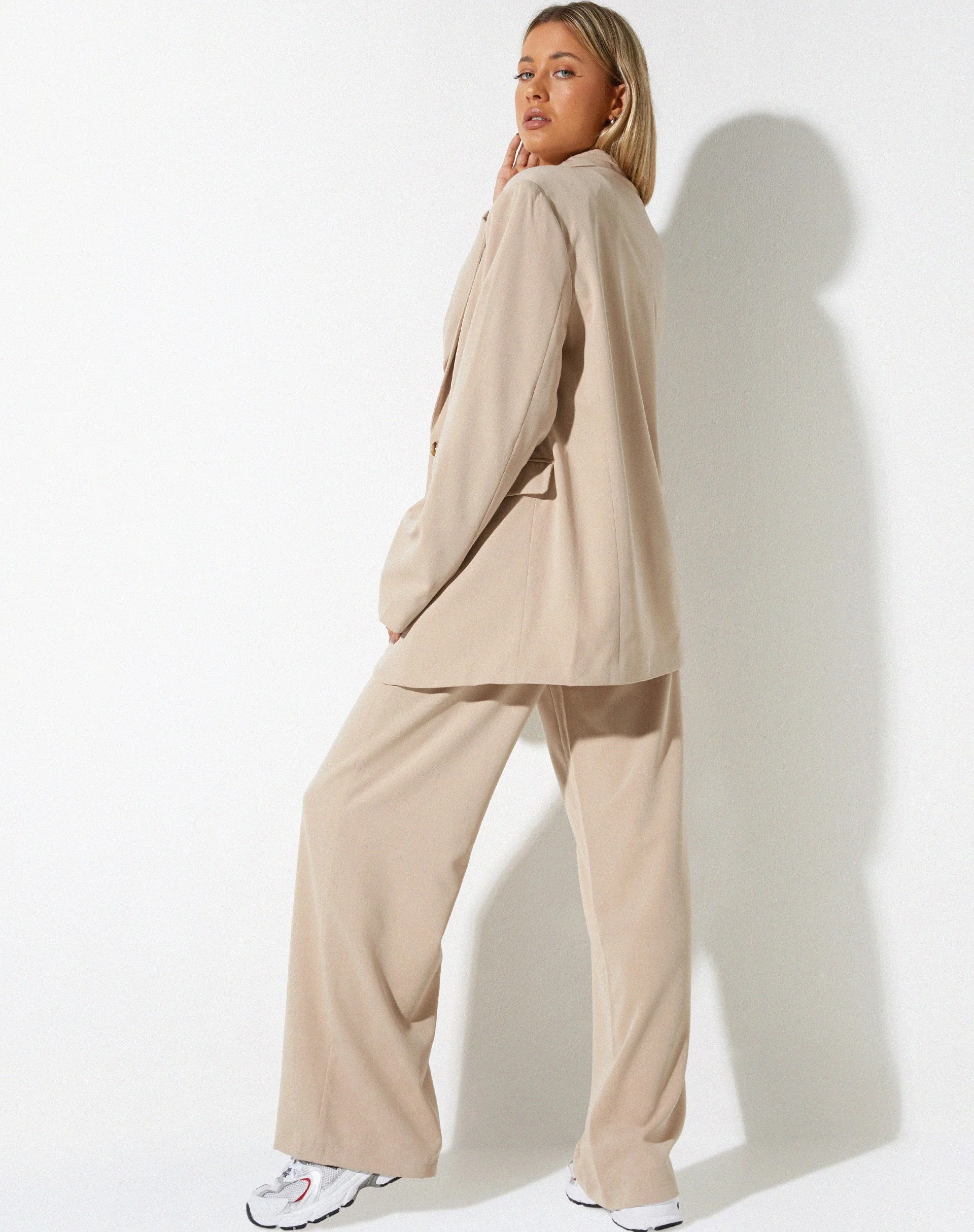 Malva Blazer in Soft Tailoring Beige - Image 4