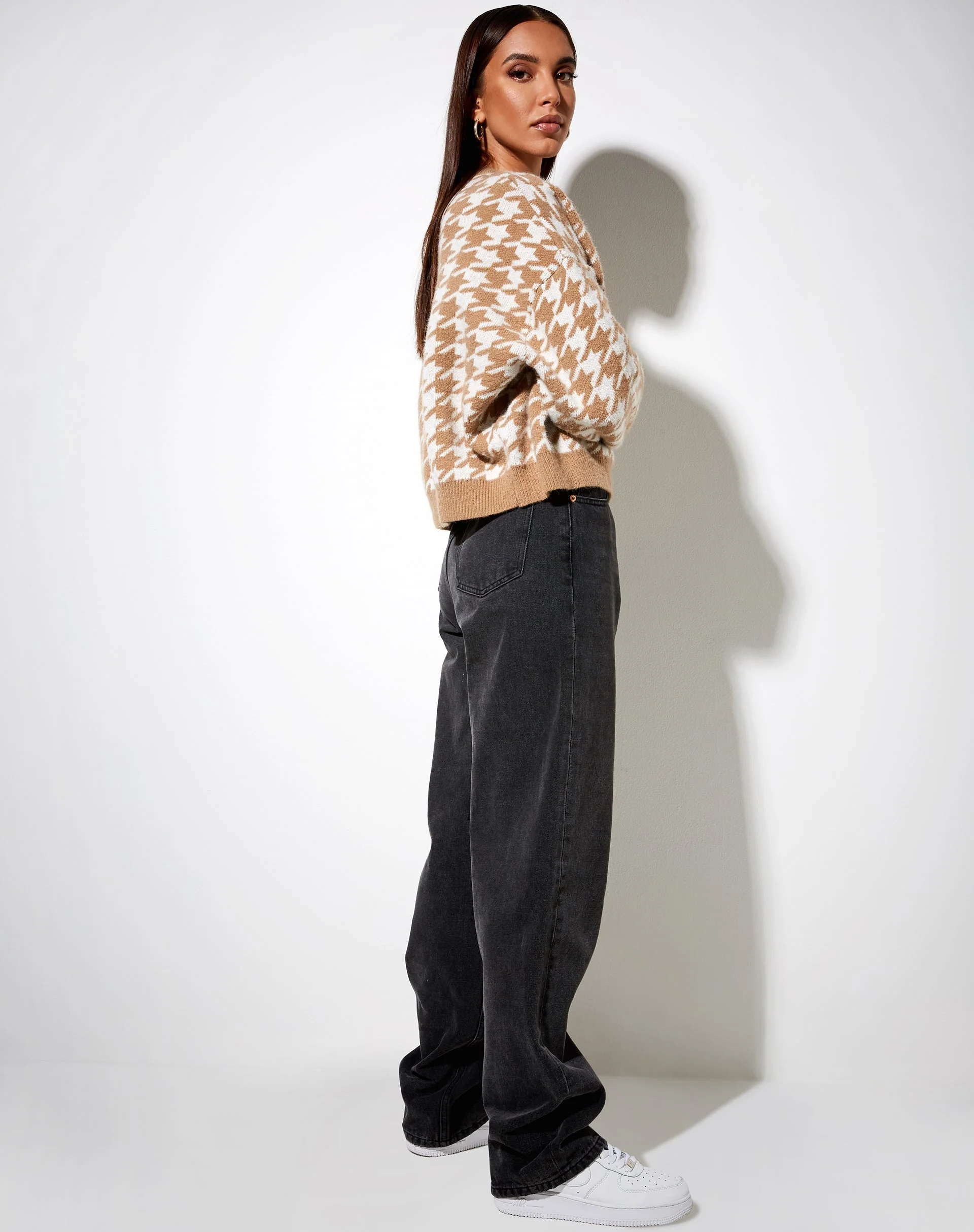 Margo Jumper in Knit Houndstooth Brown - Image 2