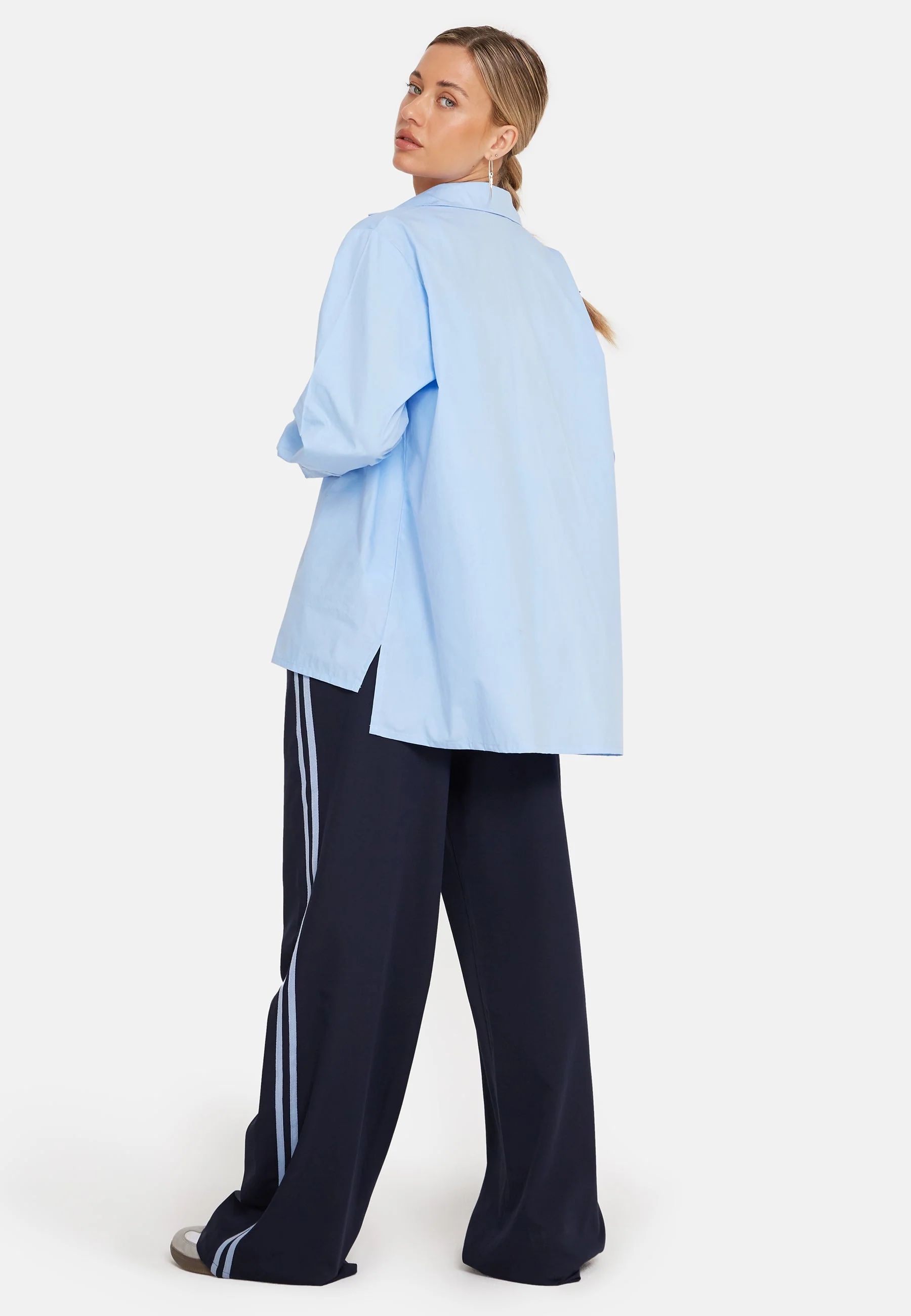Mavis Button Up Shirt in Poplin Sky Blue - Image 8