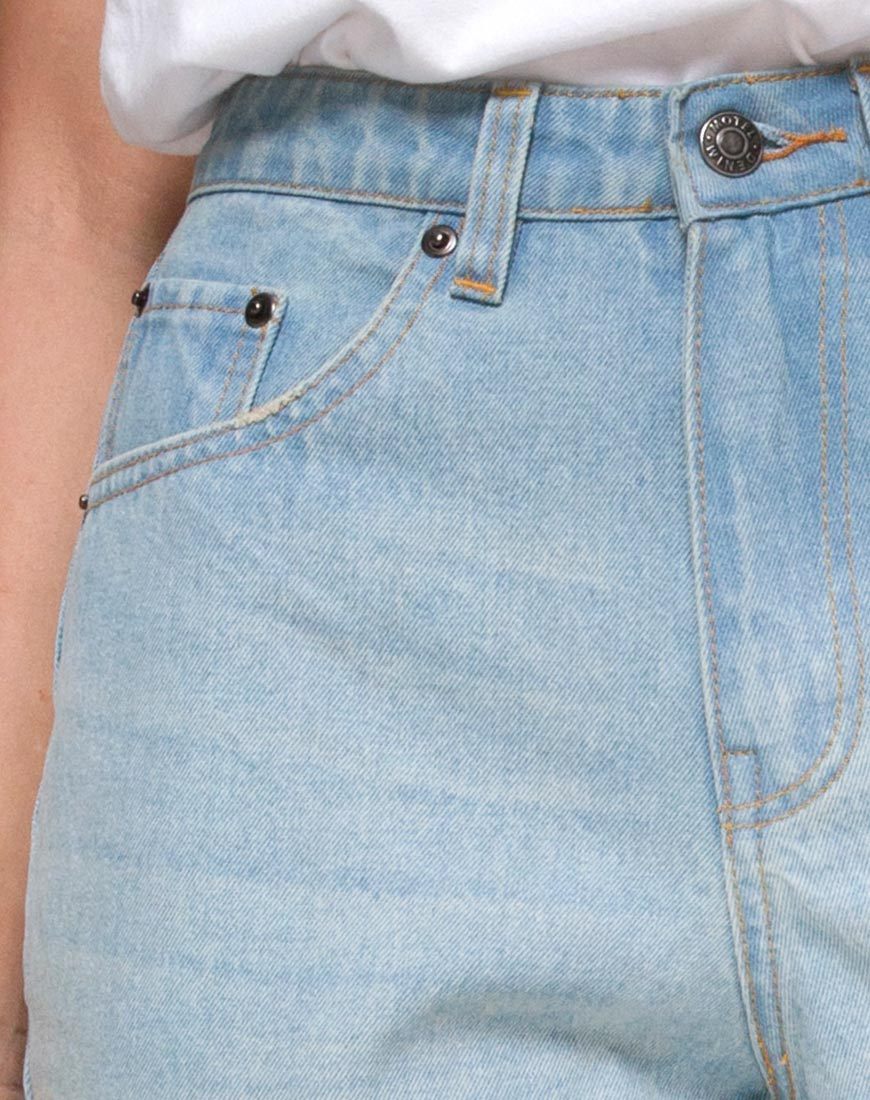 Mom Jeans in Blue Wash - Image 5