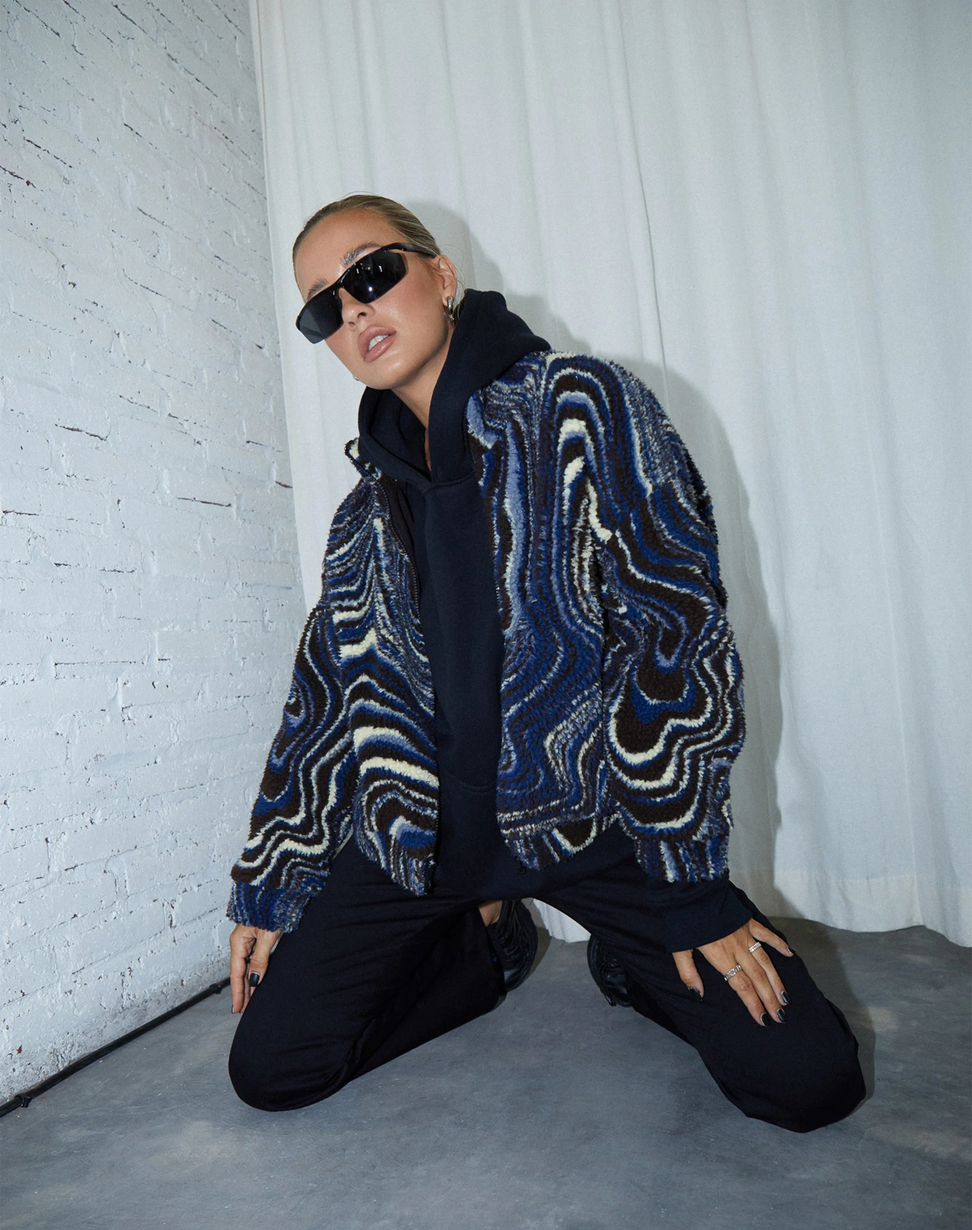 Nereo Jacket in Ripple Blue Black and Ivory - Image 2
