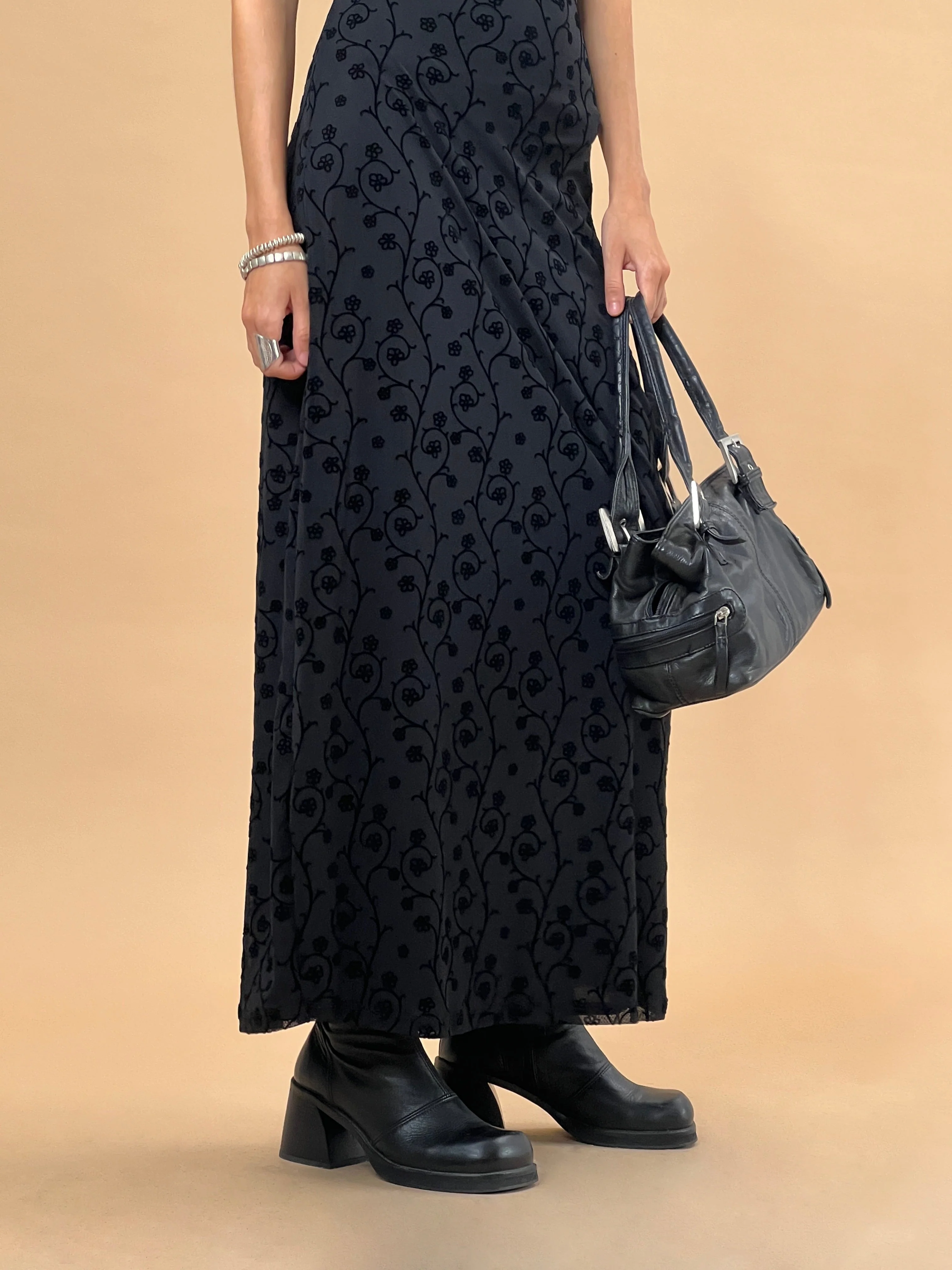 Nodu Maxi Dress in Black Dainty Floral Flock - Image 2