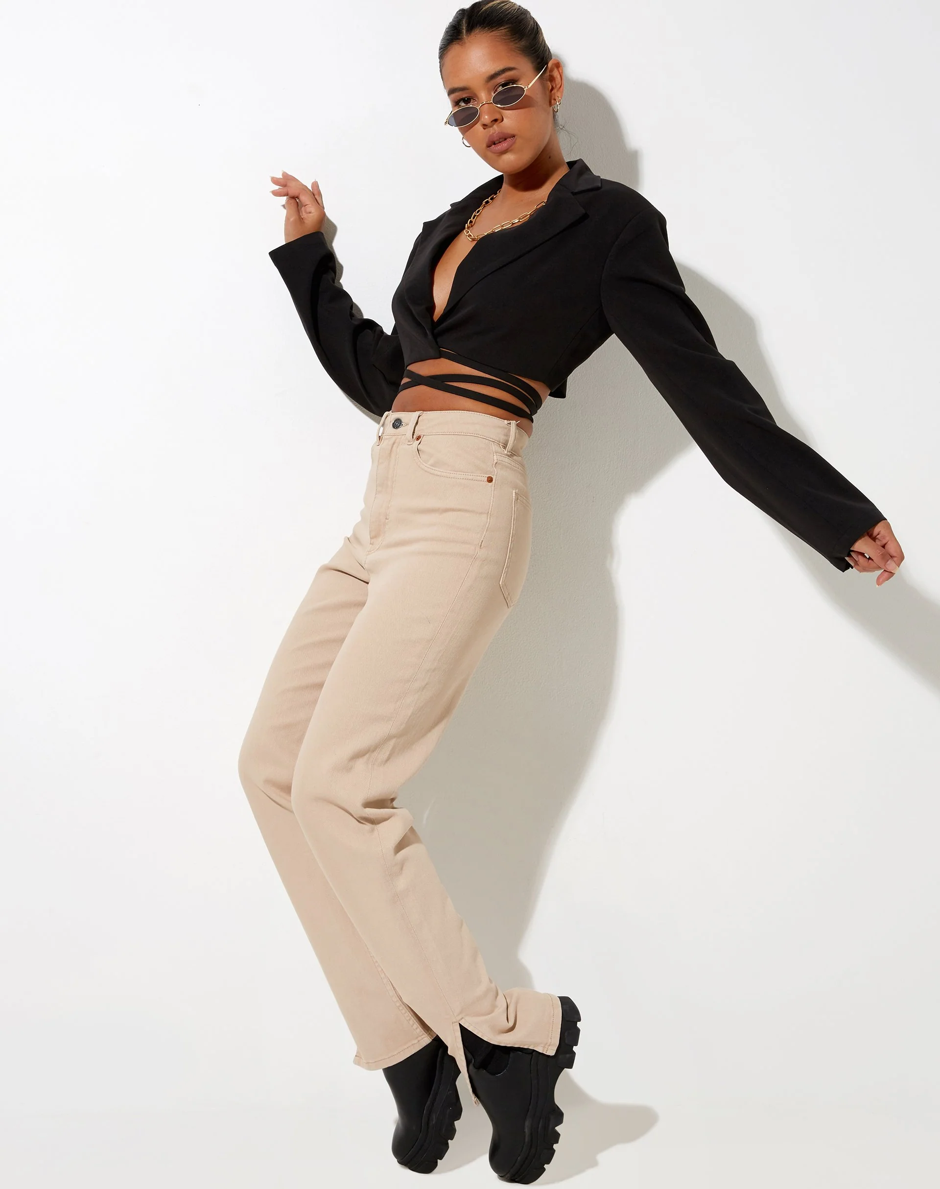 Notus Cropped Blazer in Black - Image 4