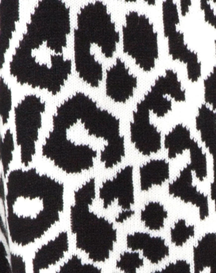 Oversize Cardigan in Animal Knit - Image 5
