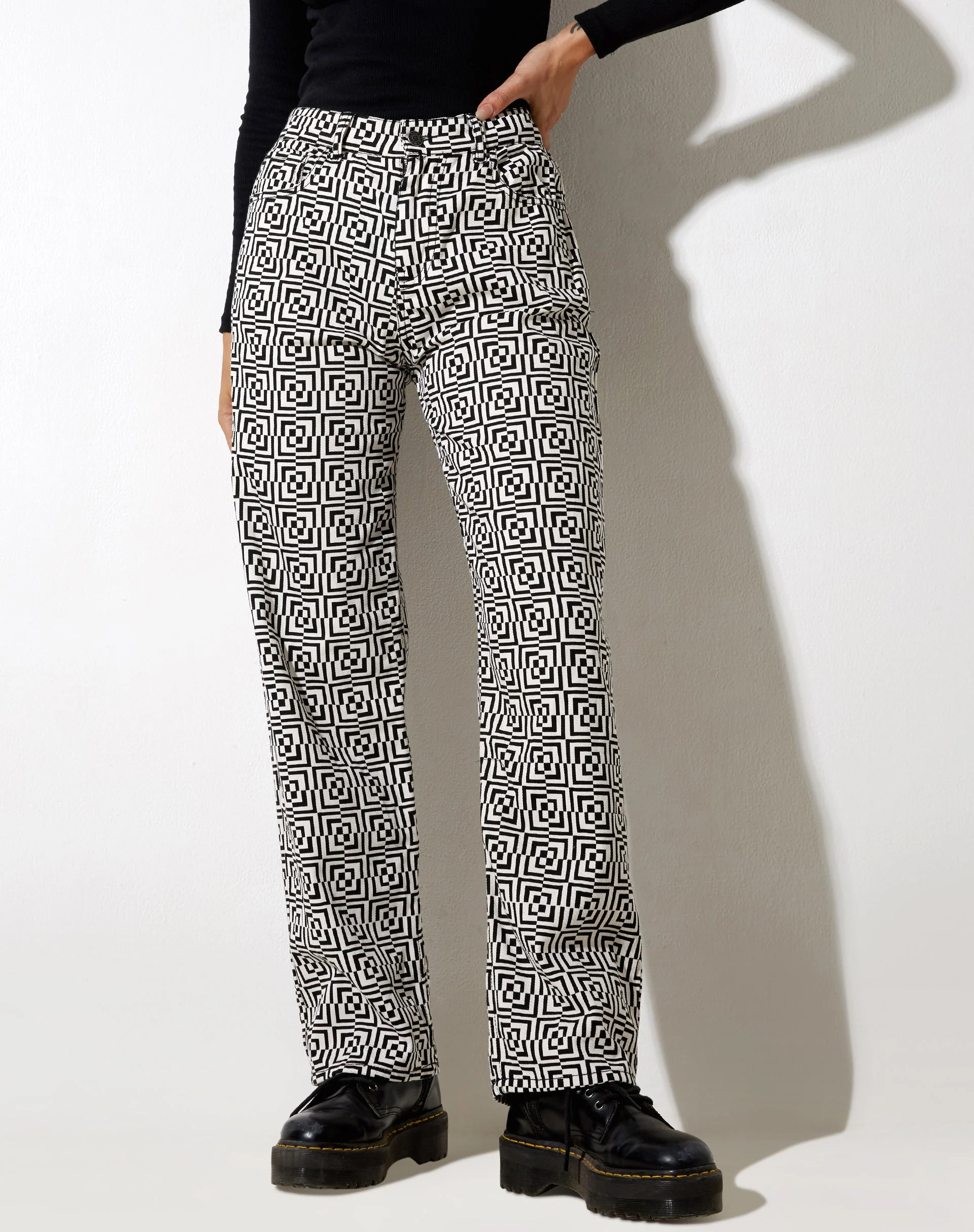 Parallel Jeans in Optic Square Black and White - Image 4