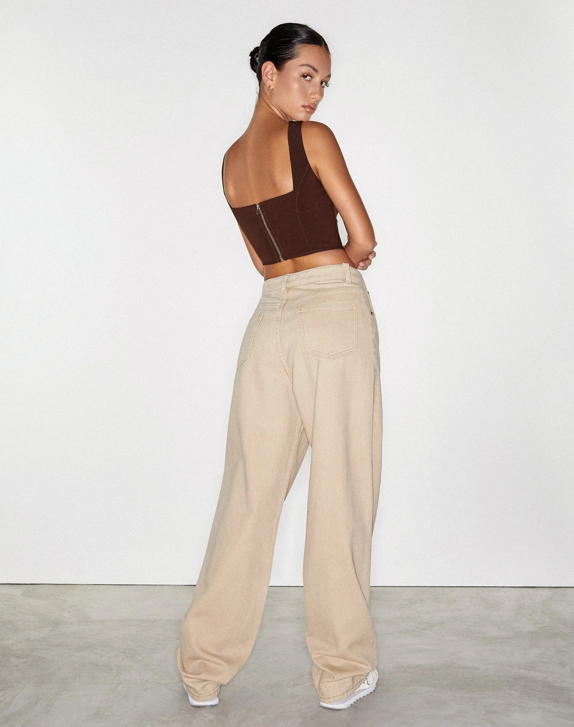 Parallel Jeans in Sand - Image 4