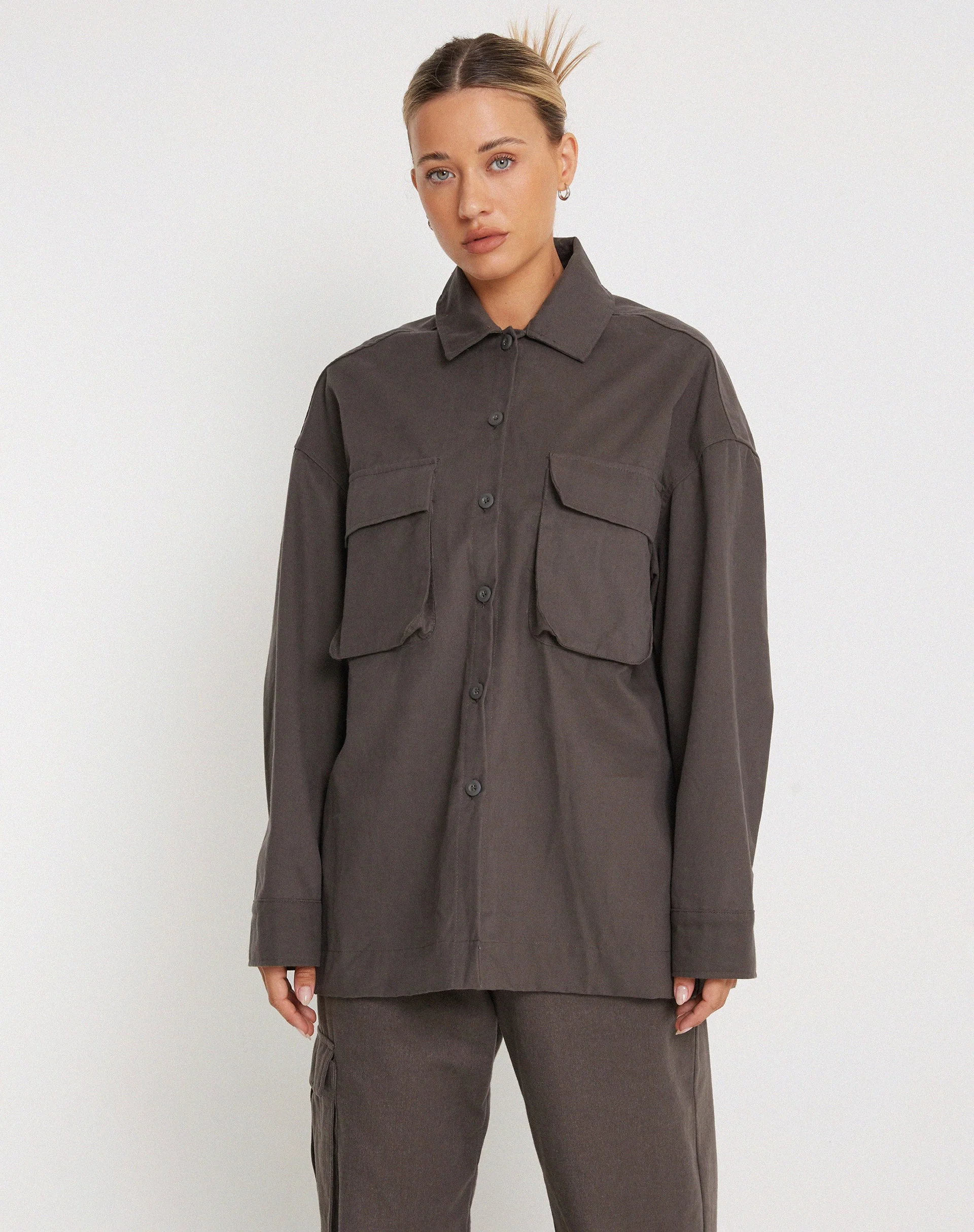 Phlox Oversized Shirt in Dark Grey - Image 3