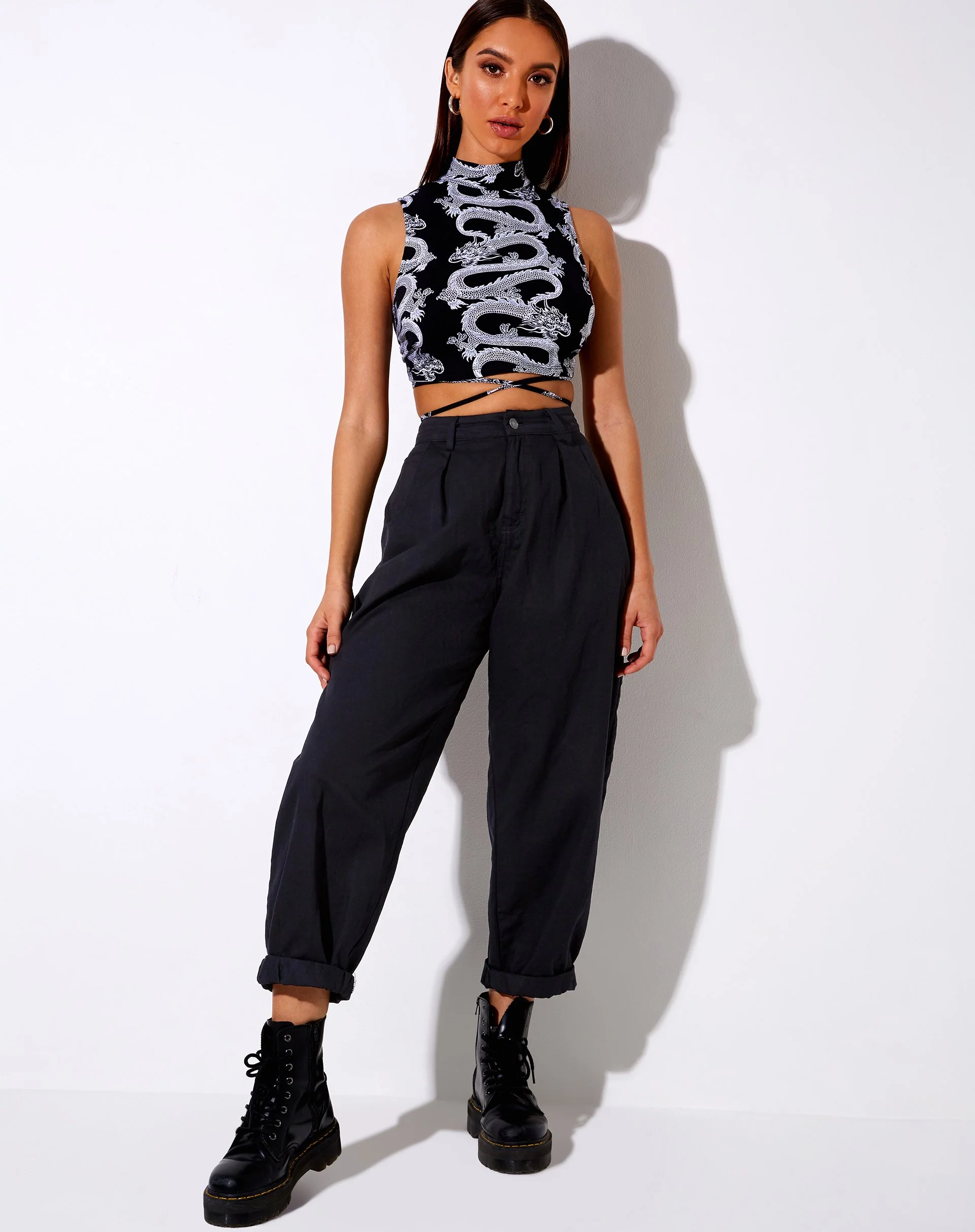 Quera Crop Top in Dragon Rope Black Placement - Image 5