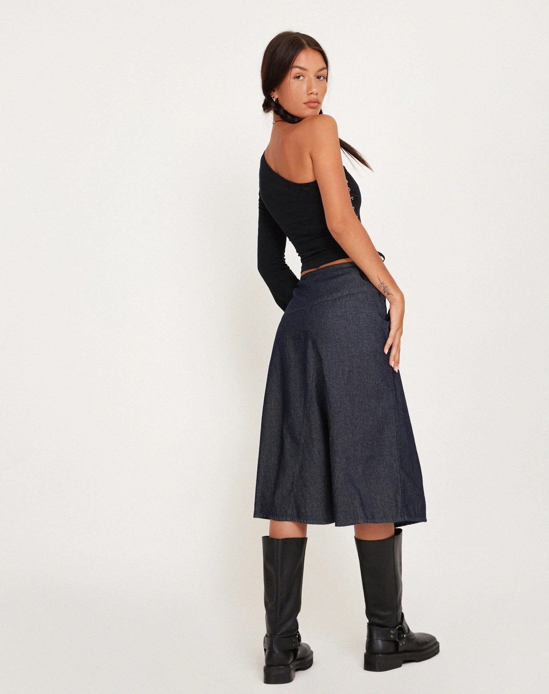 Quinley One Shoulder Top in Black - Image 5