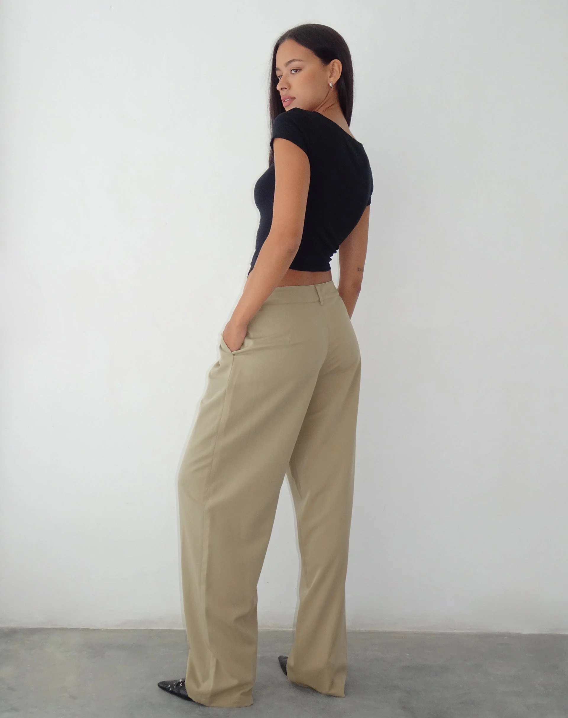 Sakaria Wide Leg Trouser in Tailoring Stone - Image 3
