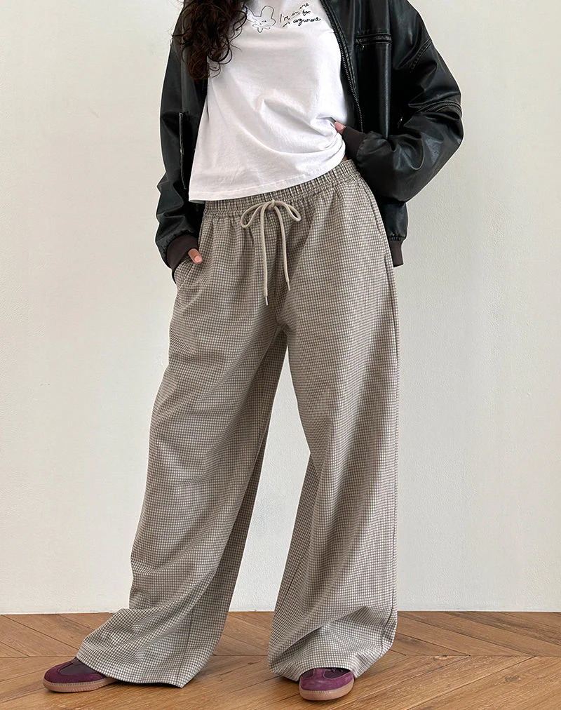 Sasari Oversized Trouser in Check Grey - Image 4