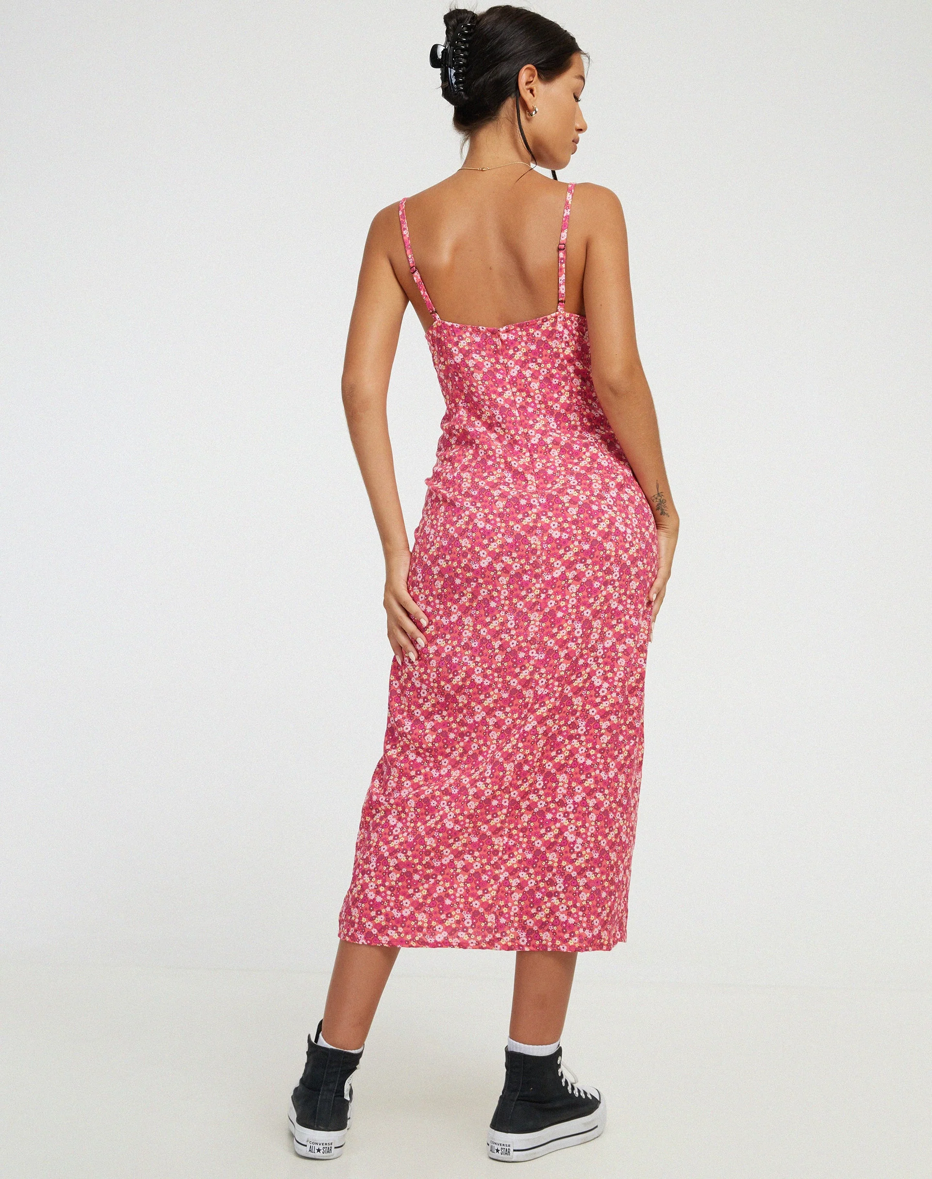 Shiori Midi Dress in Ditsy Floral Pink - Image 2