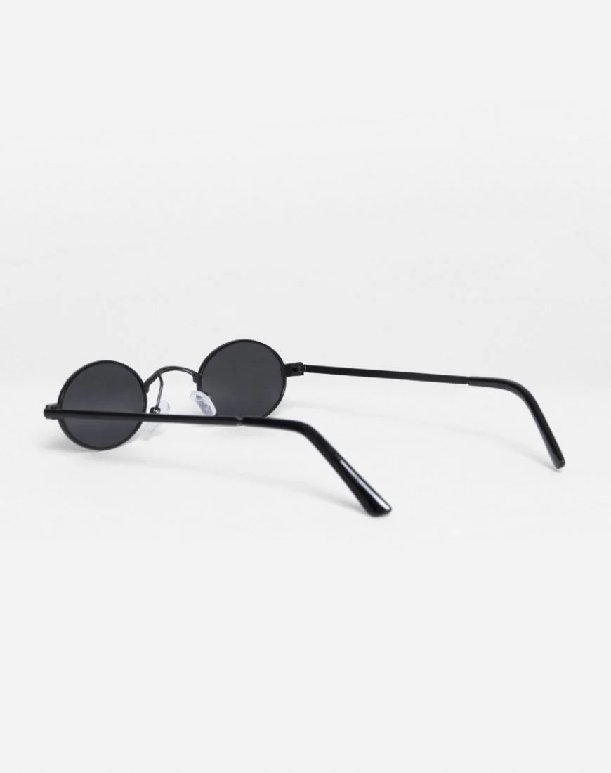 Sofia Sunglasses in Black - Image 2