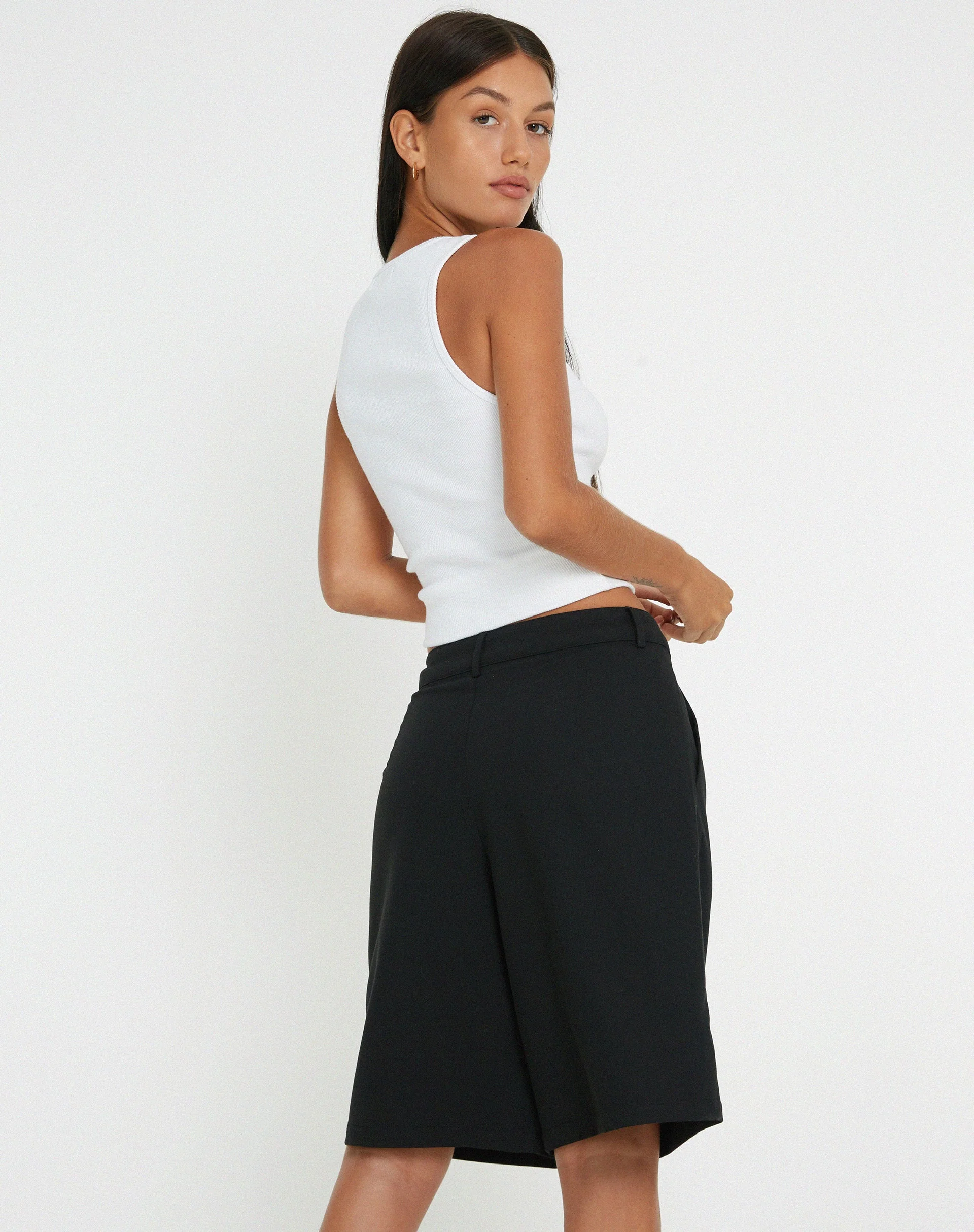 Tabaru Short in Tailoring Black - Image 2