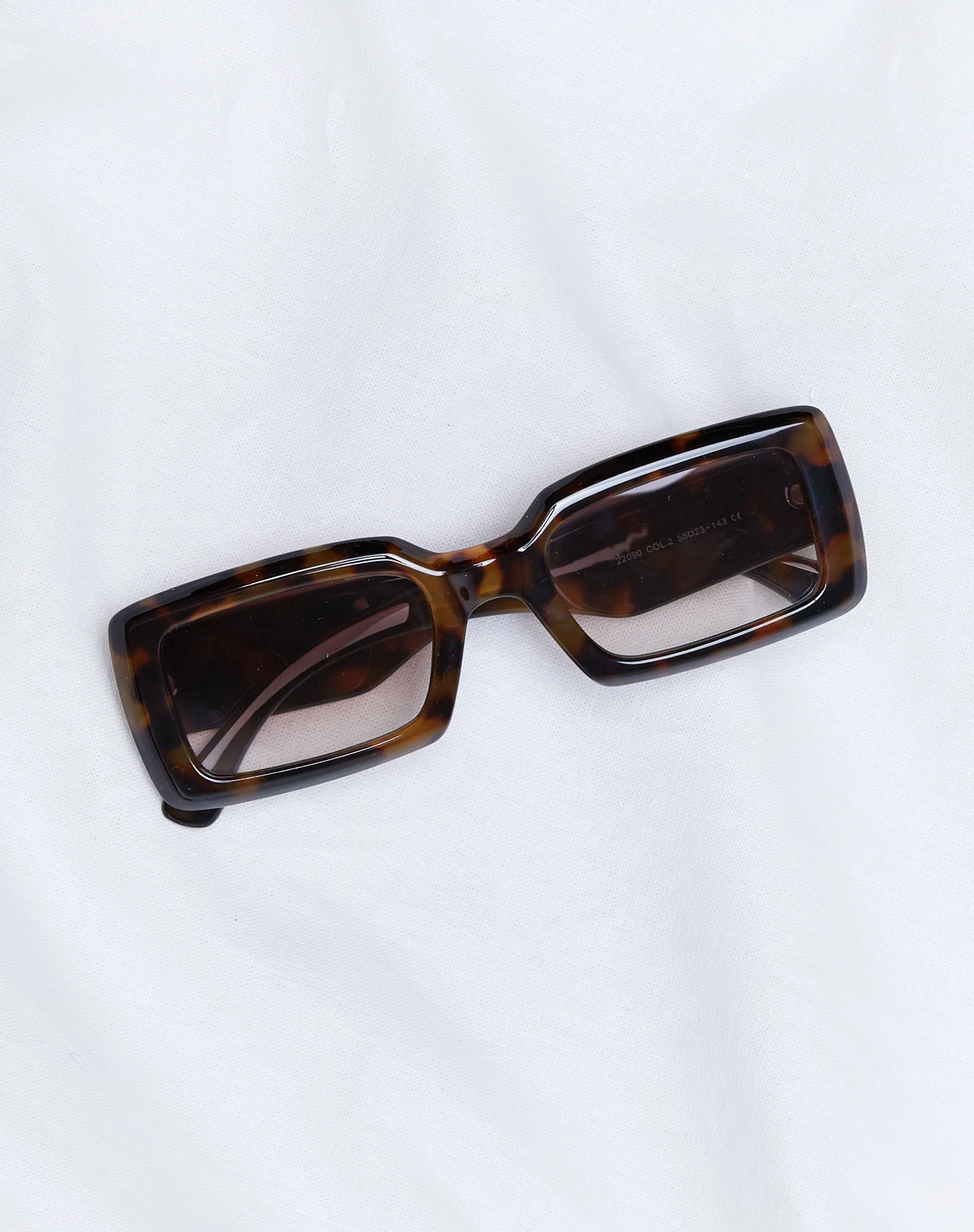 Tella Sunglasses in Tortoise - Image 5