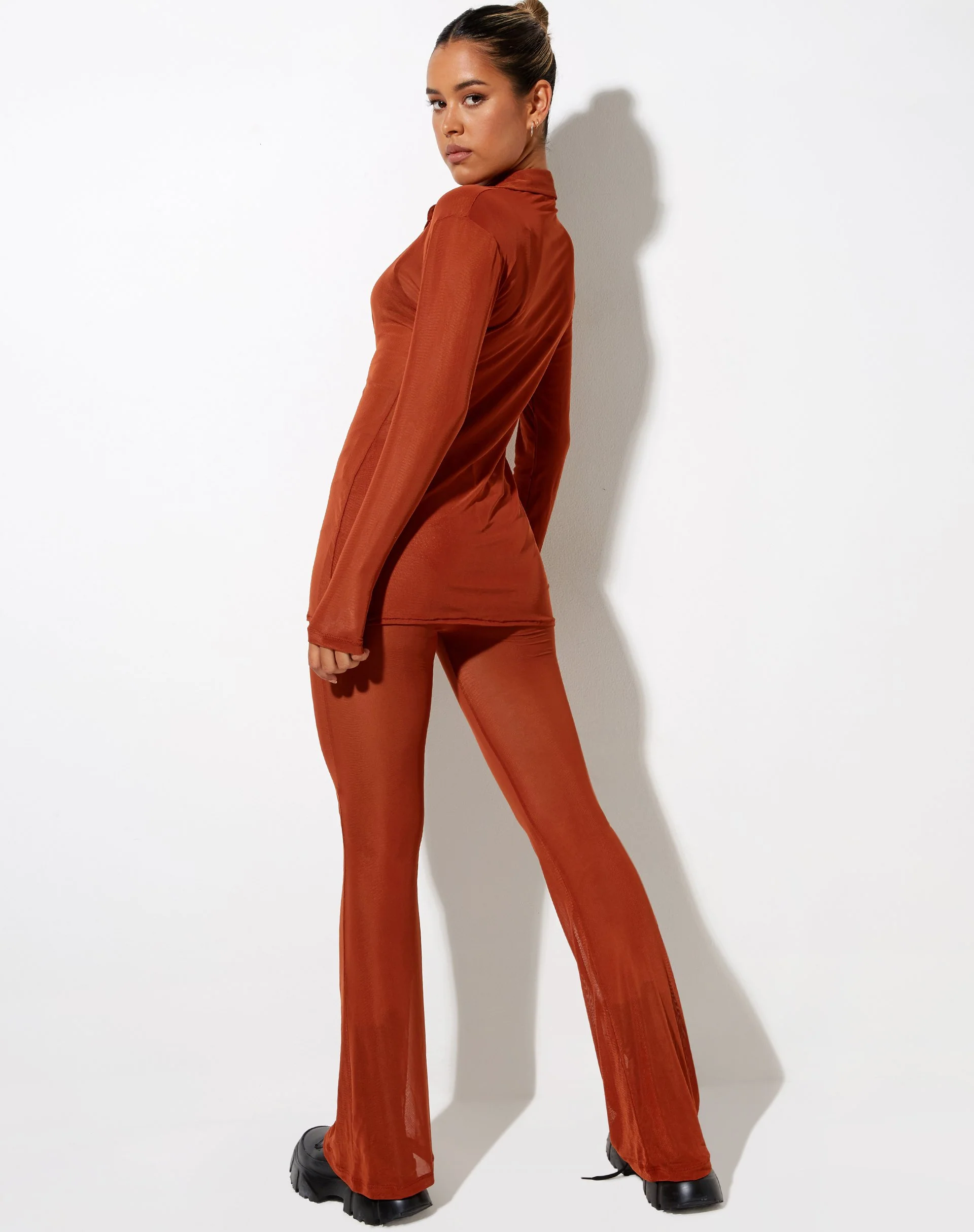 Tere Shirt in Mesh Toffee - Image 2