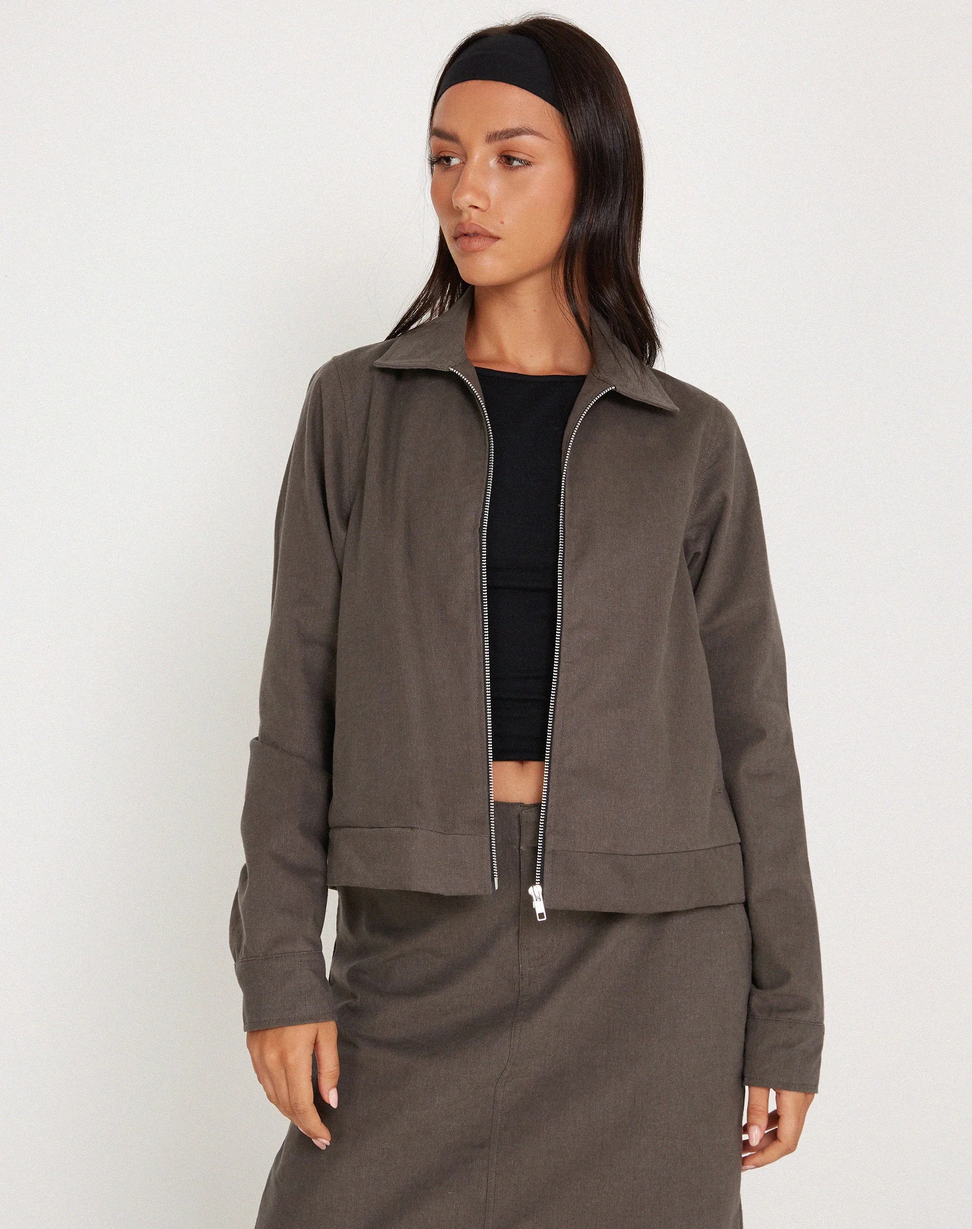 Tumbas Jacket in Dark Grey - Image 3