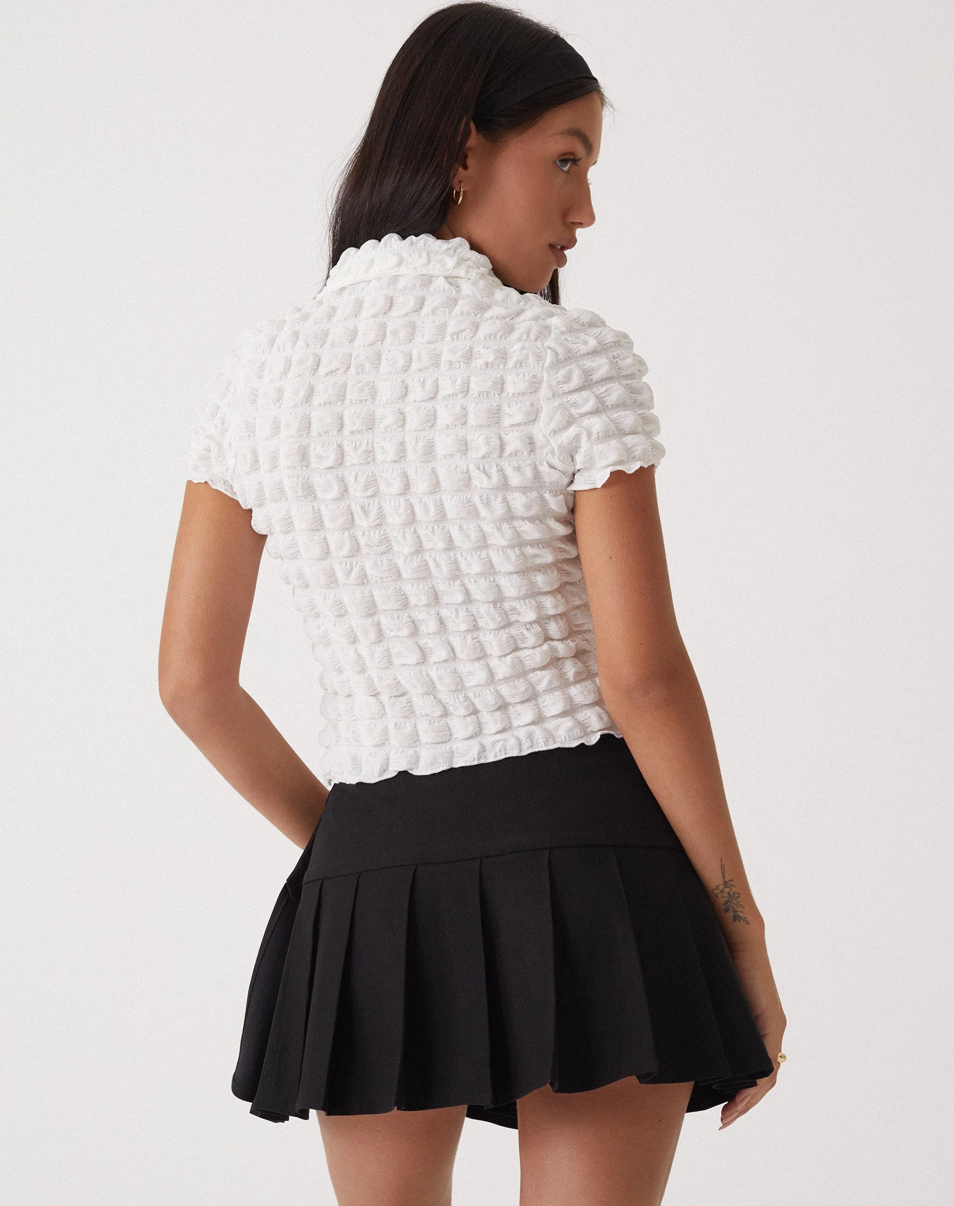Motel X Olivia Neill Yejin Shirt in Bubble Jersey True White - Image 4